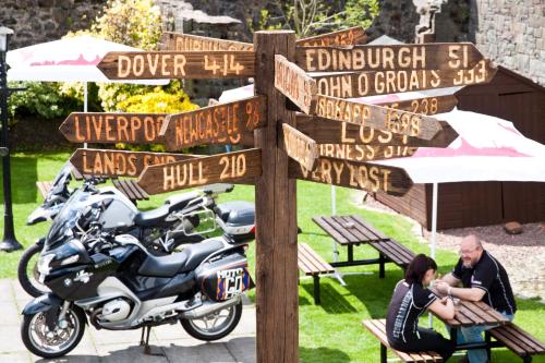 Buccleuch Arms Hotel - image 8