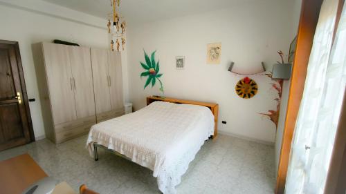 Macondo in Montano Antilia