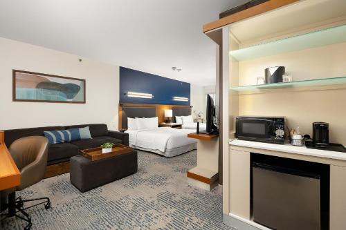 SpringHill Suites McAllen - image 7