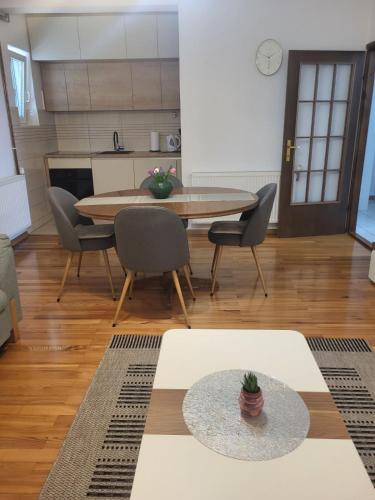 Apartment Nina 2
