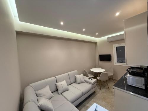 Superior Apartment with Balcony image 4