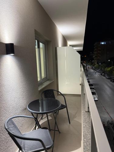 Superior Apartment with Balcony image 1