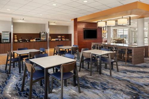Fairfield Inn & Suites by Marriott St. Louis Pontoon Beach/Granite City IL - image 12