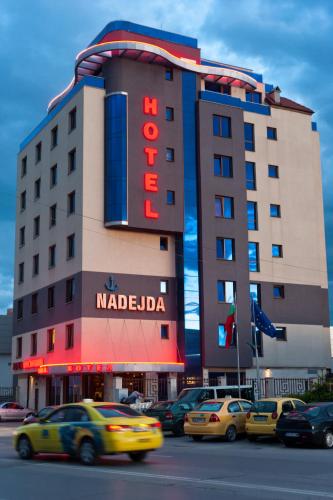 Nadejda Hotel – Sofia, NY