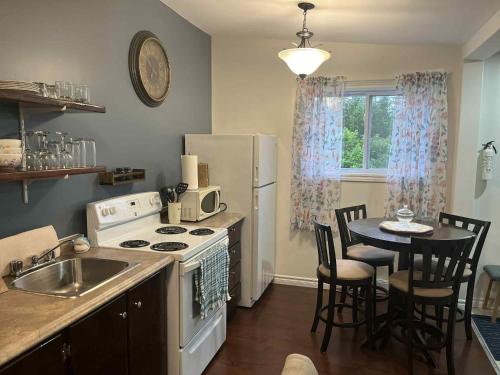 Down Home Accommodations in Rocky Harbour (NL)