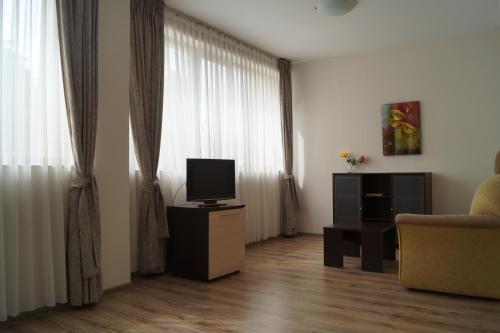 Hotel Kardjali - image 3