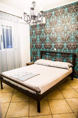 One-Bedroom Apartment image 3