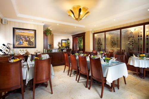 Restoran, TOSCANA INN HOTEL in Panama City