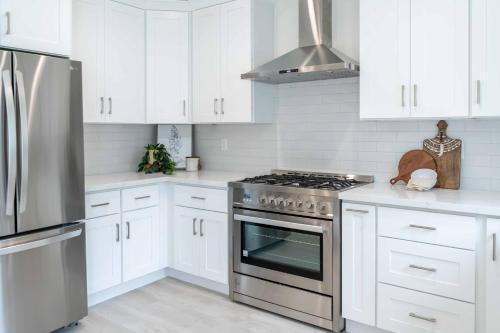 Konyha, Newly built vacation home with large backyard in Diamond Bar (Kalifornia)