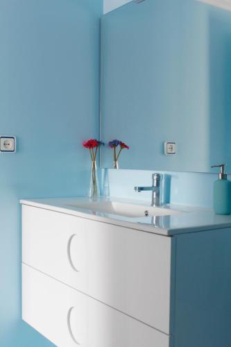 Sweet Caroline Apartment - image 4