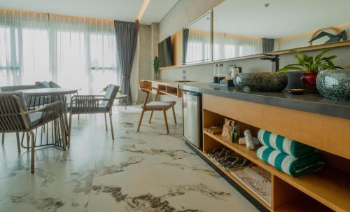 The Hotel Elizabeth Resort and Villas  San Vicente near Long Tengerpart