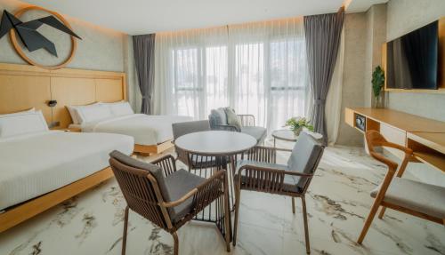 The Hotel Elizabeth Resort and Villas  San Vicente near Long Tengerpart