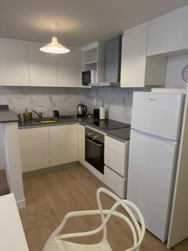 Depto Premium entero con pileta climatizada gym y parrilla in كونستيتسيون