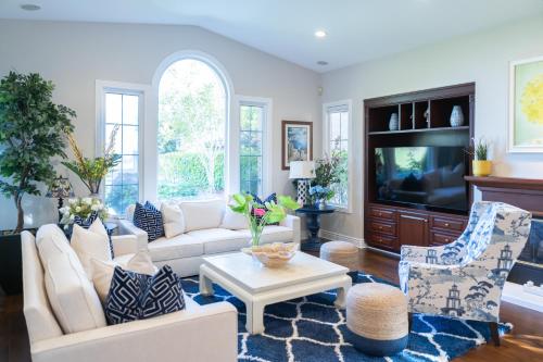 Escape to Luxury Newport Coast Pelican Gated Home in Newport Beach, USA