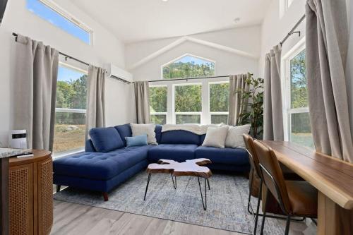 Tiny River House, Three Rivers