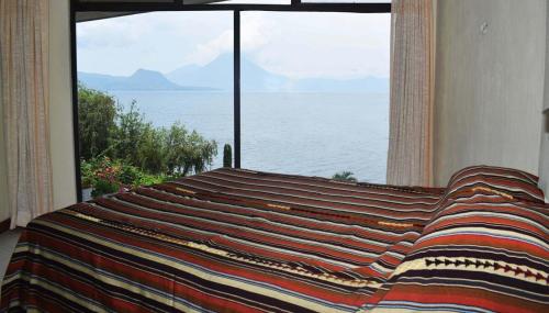 Casa Gaspar on Lake Atitlán (Casa Gaspar on Lake Atitlan) in Sanantonio Palopo