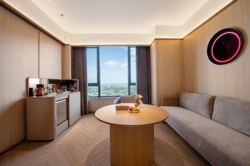 King Room with Sea View image 3