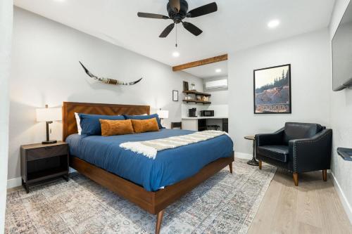 . The Moro | Sequoia Motel RM3