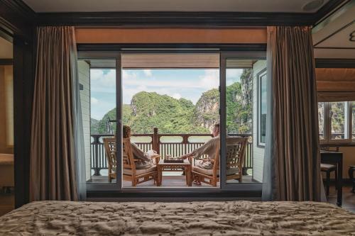 Heritage Line Ginger Cruise - Halong Bay & Lan Ha Bay - image 3