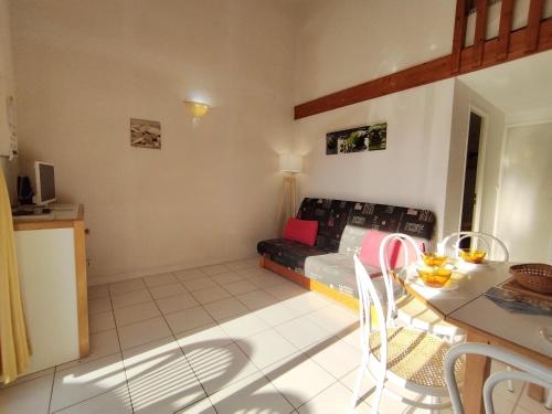 Villa room in Villa T3 Mezzanine - Parking Privé - À 6 min de la plage - 6 pers. - Narbonne-Plage - FR-1-795-62