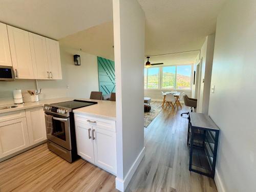 Chic Salt Lake 2-Bedroom FG in Honolulu Airport