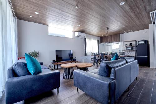 AileHouse B
