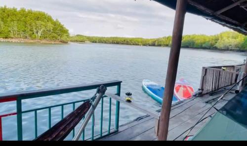 Cần Giờ Floating House (Can Gio Floating House) in Can Gio