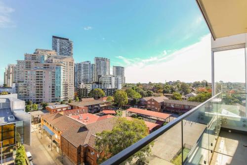 free parking great location 2 bds apt chatswood62 - image 8