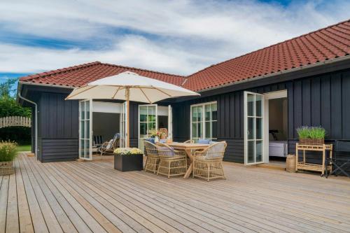 Exterior view, Modern Holiday Home Where Indoor And Outdoor Merge in Hals