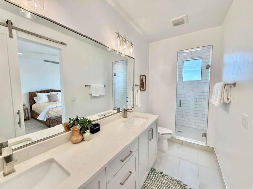 Luxury Desert Townhome in Kanab near Zion - image 11
