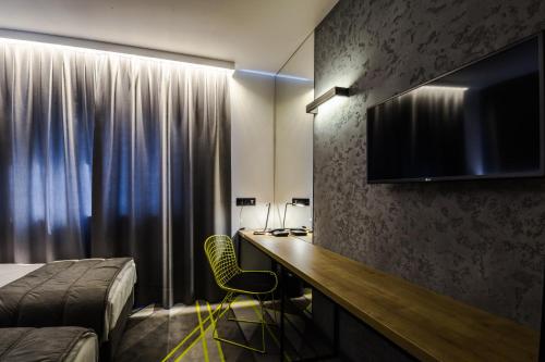 Air Hotel Air Hotel is a popular choice amongst travelers in Warsaw, whether exploring or just passing through. Featuring a satisfying list of amenities, guests will find their stay at the property a comfortabl