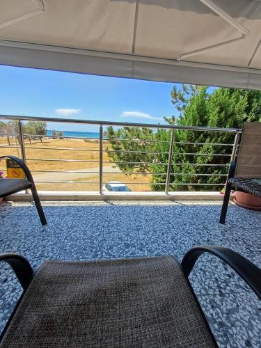 View, LA Home in Fanari