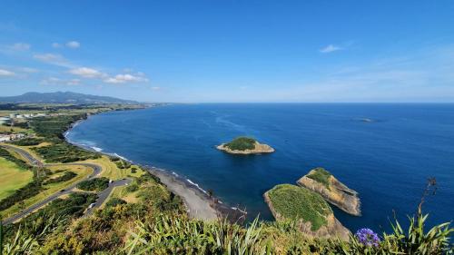 Cozy Tiny House Near The Beach in Moturoa