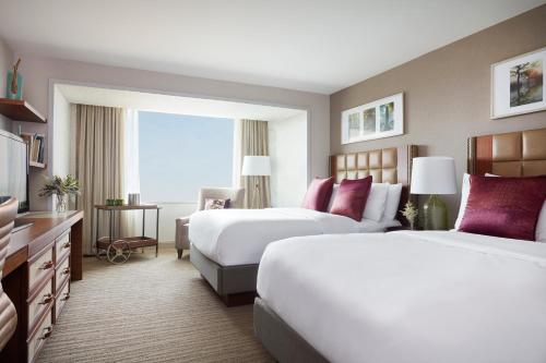 2 double beds