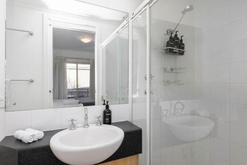 Apartment image 10