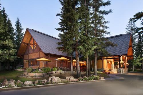 Buffalo Mountain Lodge — hotel in 700 Tunnel Mountain Road, Banff CA, T1L1B3