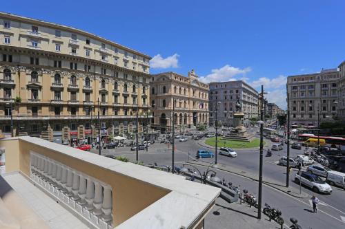 Piazza Bovio 22, Neapel (Foto 6)