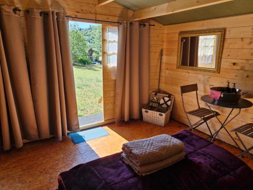 La cabane des lucioles in Saint-Julien-Boutières