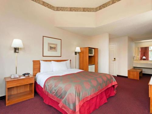 Ramada by Wyndham SeaTac Airport North detail