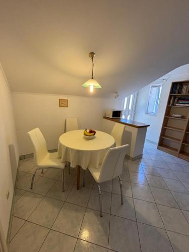 Apartment in Bol with sea view, terrace, air conditioning, WiFi 3739-1, Bol (fotografie 9)