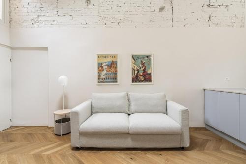 Elegant Apartment in the Heart of Florence - image 10