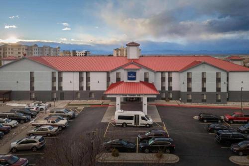 AmericInn by Wyndham Denver Airport in Denver, USA