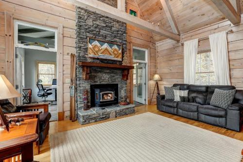 Elemental Bliss - Enjoy cookouts on the deck and peaceful valley views in Afton, USA