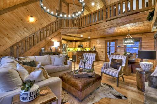 A Starry Night Brand new cabin nestled in the Aska Adventure Area in Aska, USA
