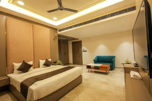 Hotel The Golden Tree - image 4