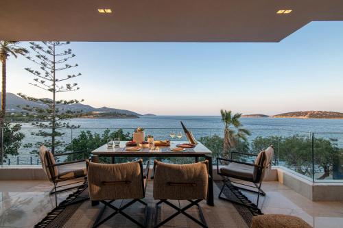 SEA BREEZE Luxury Appt