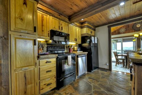 Fireside Bluff - Relax around the fire with lush views, Mineral Bluff (foto 9)