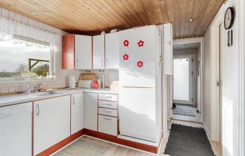 ห้องครัว, 2 Bedroom Beautiful Home In Juelsminde in จูเอลส์มินเดอ