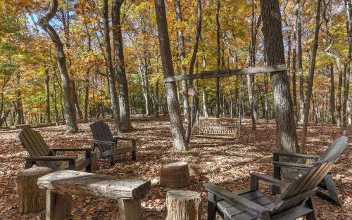 Vista Haven - Mountain Views and Fireplace and Big Screen TVs and Extras in Jasper, USA