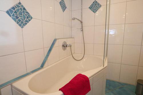 Fürdőszoba, Haus Reichenbach in Glottertal